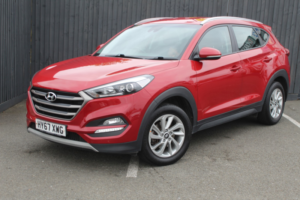 2017 Hyundai Tucson 1.6 Tucson Se Nav 1.6 Gdi 132ps Bd No Aa in Red — image 3