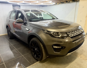 2017 Land Rover Discovery Sport 2.0 Td4 Hse in Grey — image 4