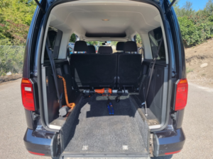 2019 Volkswagen Caddy Maxi Life 2.0 Tdi in Blue — image 3