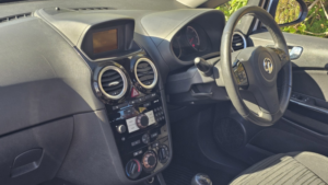 2014 Vauxhall Corsa 1.4 16v Excite in White — image 5