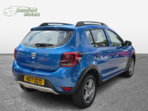 2017 Dacia Sandero Stepway 0.9 Stepway Ambiance Tce 90 in Blue — image 4
