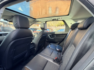 2019 Land Rover Discovery Sport Td4 Se Tech in Grey — image 5