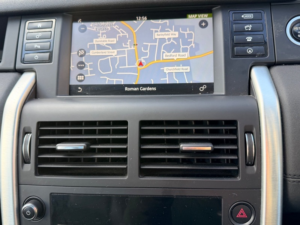 2019 Land Rover Discovery Sport Td4 Se Tech in Grey — image 6