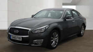 2015 Infiniti Q70 2.2 D Premium Tech in Grey — image 3