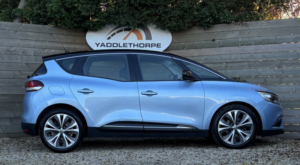 2017 Renault Scenic 1.5 Dynamique Nav Dci 110 in Blue — image 2