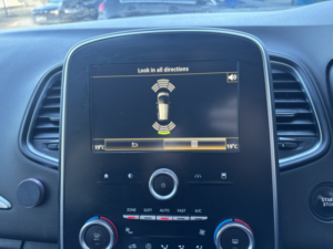 2017 Renault Scenic 1.5 Dynamique Nav Dci 110 in Blue — image 6