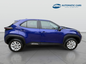 2025 Toyota Yaris Cross Automatic Icon in Blue — image 6