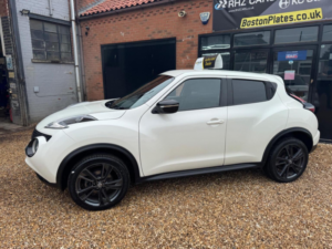 2015 Nissan Juke 1.5 Dci 8v Acenta Premium Euro 5 (s/s) 5dr in White — image 5