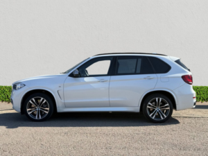 2018 BMW X5 3.0 M50d SUV 5dr Diesel Auto Xdrive Euro 6 (s/s) (381 Ps) in White — image 4