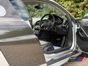 2009 Audi R8 5.2 Fsi V10 in Silver — image 2