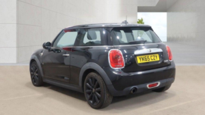 2015 MINI Hatch 1.5 Cooper Euro 6 (s/s) 3dr in Black — image 3