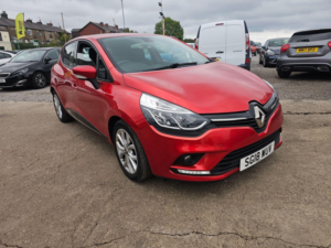 2018 Renault Clio 1.2 Dynamique Nav 1.2 16v 75 in Red — image 2