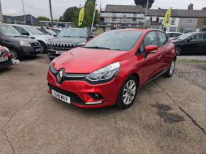 2018 Renault Clio 1.2 Dynamique Nav 1.2 16v 75 in Red — image 3