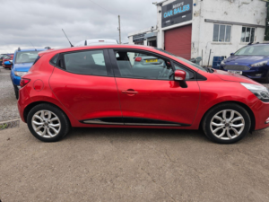 2018 Renault Clio 1.2 Dynamique Nav 1.2 16v 75 in Red — image 4