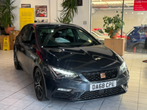 2018 SEAT Leon 2.0 Tsi Cupra 290 in Grey — image 2