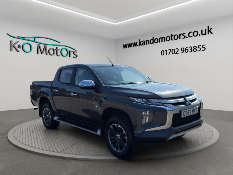 2019 Mitsubishi L200 2.2 Di-D Dc Warrior 4WD Euro 6 (s/s) 4dr in Grey — image 1