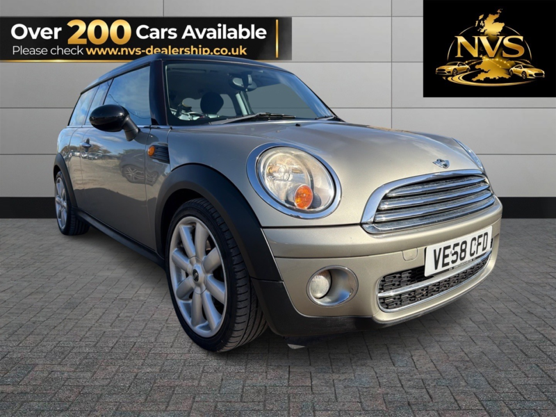 2009 MINI Clubman 1.6 Cooper D Clubman in Silver — image 1