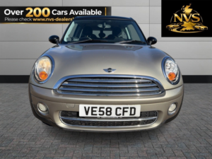 2009 MINI Clubman 1.6 Cooper D Clubman in Silver — image 2