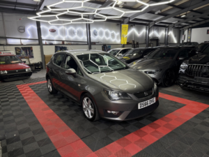 2016 SEAT Ibiza 1.2 Tsi Fr in Grey — image 4