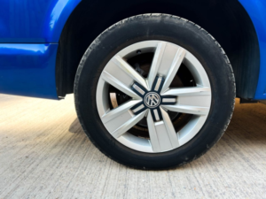 2021 Volkswagen Transporter 5 SEAT Drive From Wheelchair Accessible Disabled Access Vehicle Wav in Blue — image 4