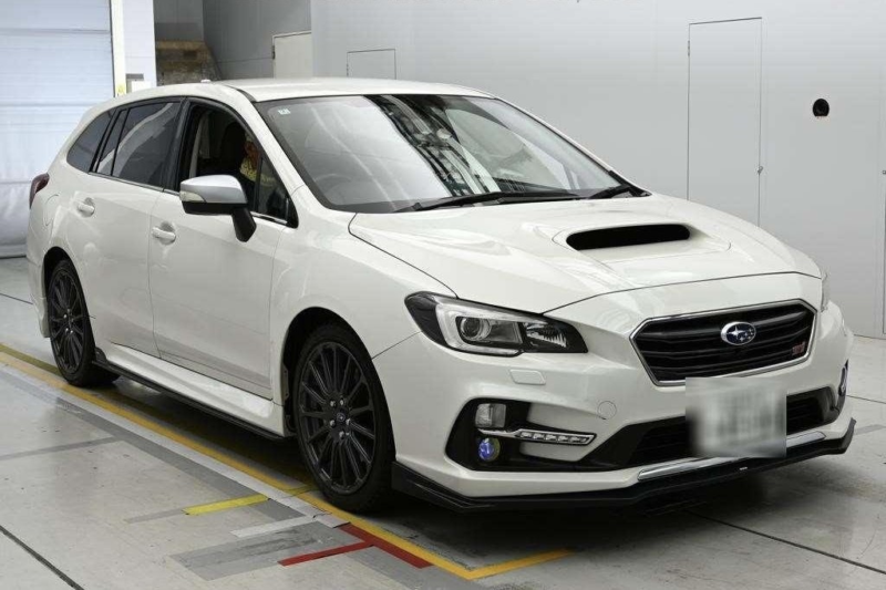 2016 Subaru Levorg 2.0l Turbo Sti - 296 Bhp Auto in White — image 1