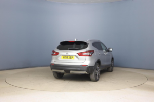 2018 Nissan Qashqai 1.2 Dig-T N-Connecta Euro 6 (s/s) 5dr in Silver — image 5