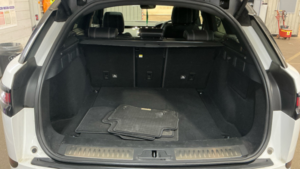 2019 Land Rover Range Rover Velar R-Dynamic Se in White — image 5