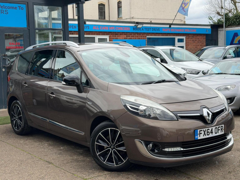 2014 Renault Grand Scenic 1.5 Dci Energy Dynamique Tomtom Euro 5 (s/s) 5dr in Bronze — image 1