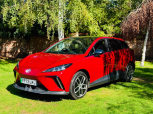 2024 MG Mg4 77kwh Trophy Extended Range Hatchback 5dr Electric Auto (245 Ps) in Red — image 3
