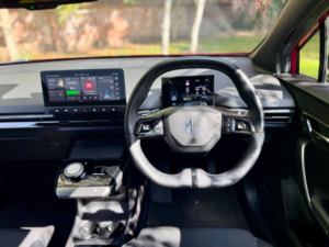 2024 MG Mg4 77kwh Trophy Extended Range Hatchback 5dr Electric Auto (245 Ps) in Red — image 4