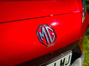 2024 MG Mg4 77kwh Trophy Extended Range Hatchback 5dr Electric Auto (245 Ps) in Red — image 6