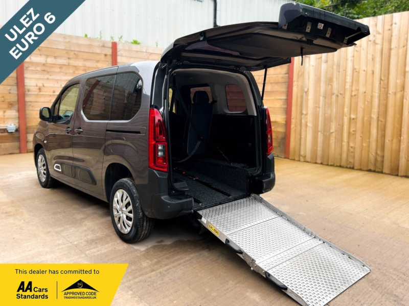 2023 Citroen Berlingo 4 SEAT Petrol Auto Wheelchair Accessible Disabled Access Vehicle Wav in Grey — image 1
