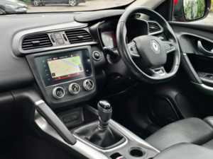 2018 Renault Kadjar 1.5 Blue Dci Gt Line SUV 5dr Diesel Manual Euro 6 (s/s) (115 Ps) in Red — image 2