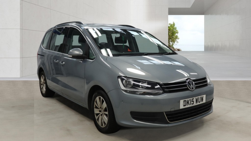2015 Volkswagen Sharan 2.0 Tdi Bluemotion Tech Se in Grey — image 1