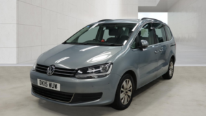 2015 Volkswagen Sharan 2.0 Tdi Bluemotion Tech Se in Grey — image 2