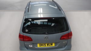 2015 Volkswagen Sharan 2.0 Tdi Bluemotion Tech Se in Grey — image 4
