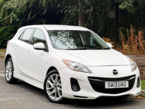 2013 Mazda Mazda3 1.6 Tamura Hatchback 5dr Petrol Manual Euro 5 (105 Ps) in White — image 2