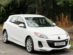 2013 Mazda Mazda3 1.6 Tamura Hatchback 5dr Petrol Manual Euro 5 (105 Ps) in White — image 5