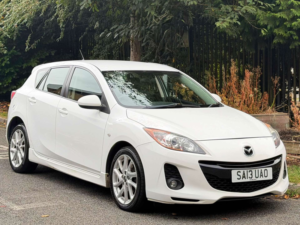 2013 Mazda Mazda3 1.6 Tamura Hatchback 5dr Petrol Manual Euro 5 (105 Ps) in White — image 6