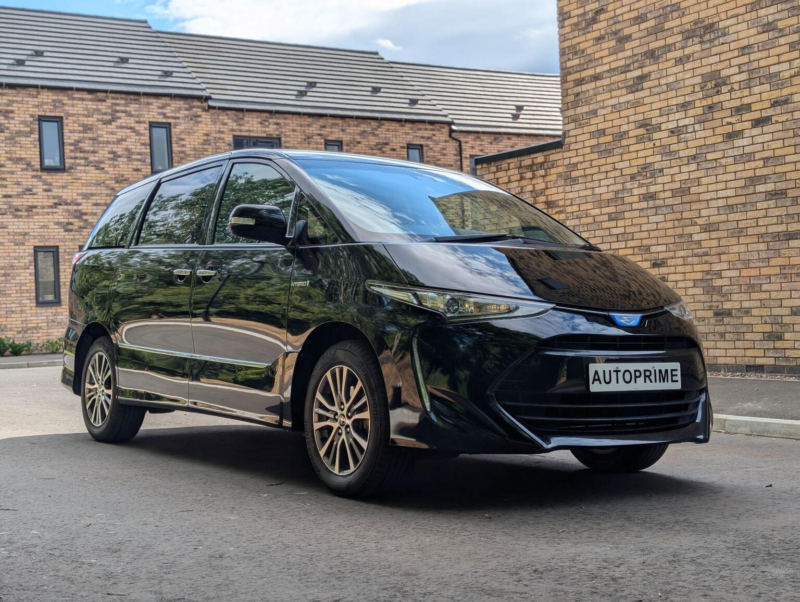 2019 Toyota Estima in Black — image 1