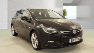 2017 Vauxhall Astra 1.4i Turbo Sri Nav Euro 6 5dr in Black — image 2