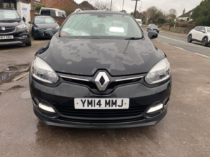 2014 Renault Megane 1.5 Dynamique Tomtom Energy Dci (110) Tourer Estate 5 Door * Last Owner 6.5 Years *£20 Road Tax * in Black — image 3