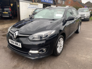 2014 Renault Megane 1.5 Dynamique Tomtom Energy Dci (110) Tourer Estate 5 Door * Last Owner 6.5 Years *£20 Road Tax * in Black — image 4
