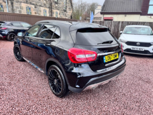 2017 Mercedes-Benz Gla 2.1 Gla200d Amg Line 7g-Dct Euro 6 (s/s) 5dr in Black — image 4