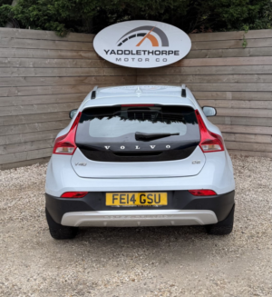 2014 Volvo V40 Cross Country 1.6 D2 Lux Nav in Blue — image 3