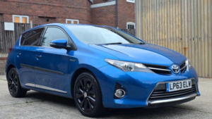 2014 Toyota Auris 1.8 Vvt-H Excel CVT Euro 5 (s/s) 5dr in Blue — image 4
