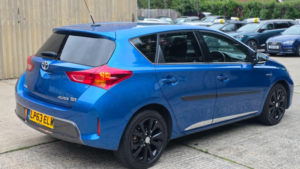 2014 Toyota Auris 1.8 Vvt-H Excel CVT Euro 5 (s/s) 5dr in Blue — image 6