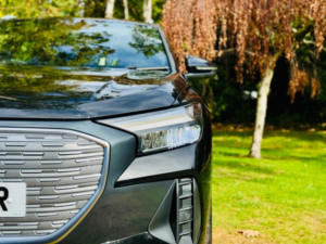 2022 Audi Q4 E-Tron 40 Sport SUV 5dr Electric Auto 82kwh (204 Ps) in Black — image 5