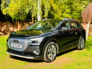 2022 Audi Q4 E-Tron 40 Sport SUV 5dr Electric Auto 82kwh (204 Ps) in Black — image 6