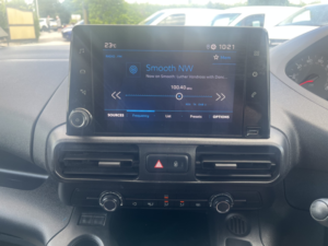 2021 Peugeot Partner 1.5 Bluehdi 1000 Professional in White — image 4